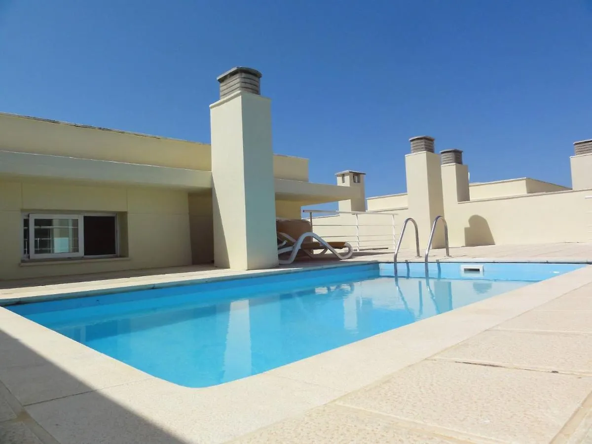 Excellent Beachfront Penthouse With Own Pool マルベーリャ