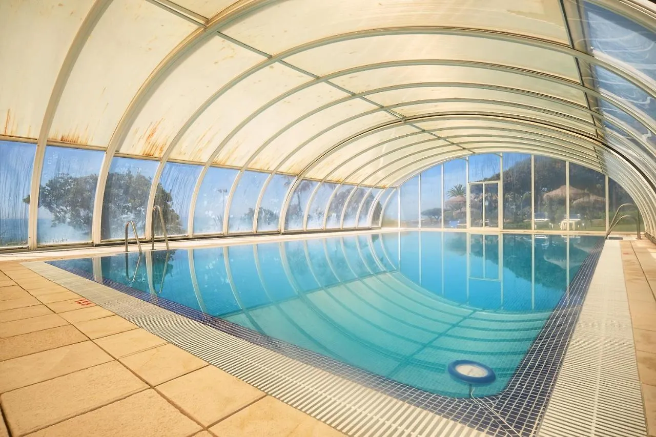 Excellent Beachfront Penthouse With Own Pool Marbella